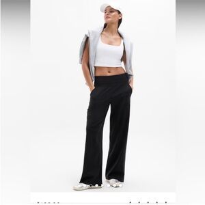 Athleta Black Vince Wide Leg Active Pants Sz Small
Casual/workout